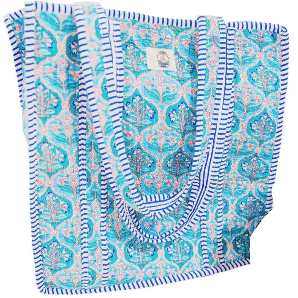 Heart of Grace Quilted Tote Bags - 15" x 16" - Image 2